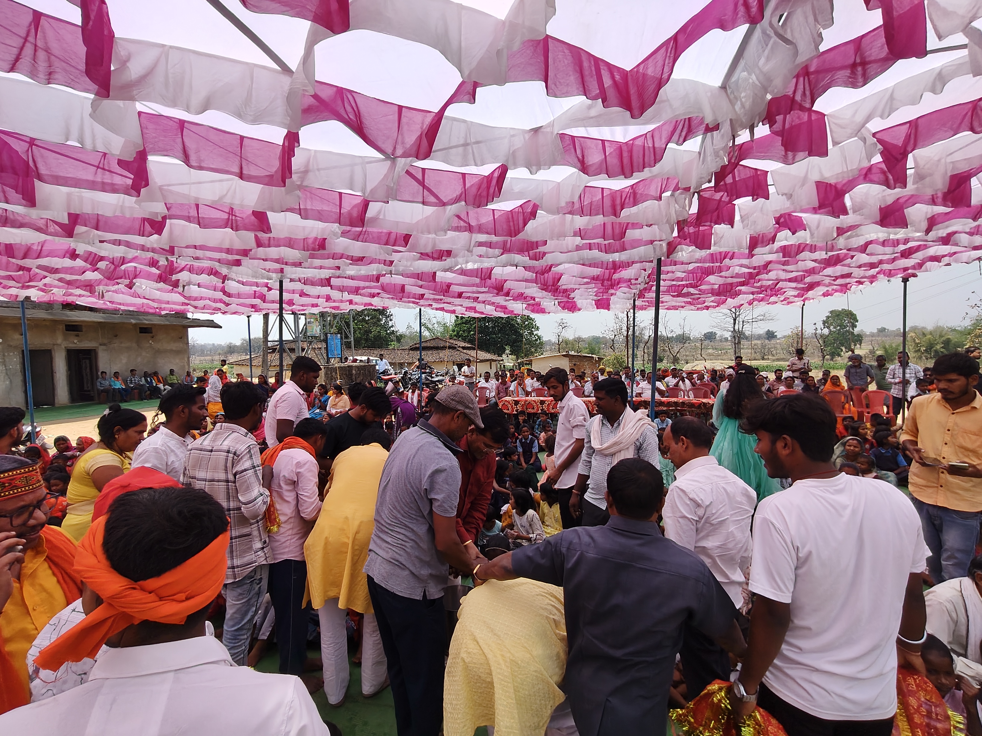 कन्या पूजन। कन्या पूजन।