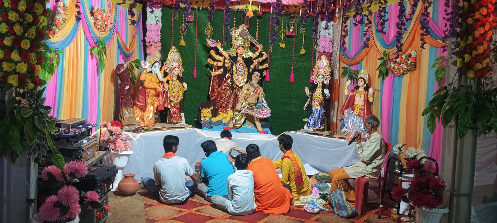 फोटो. मां दुर्गा की स्थापित प्रतिमा फोटो. मां दुर्गा की स्थापित प्रतिमा