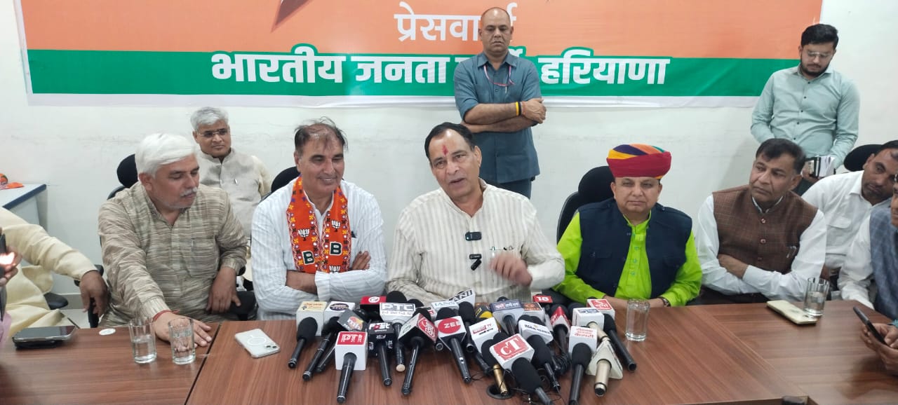 फोटो कैप्शन 5आरटीके3 : मंगल कमल कार्यालय में पत्रकारों से बातचीत करते भाजपा प्रदेश अध्यक्ष मोहन लाल बडौली ----------- फोटो कैप्शन 5आरटीके3 : मंगल कमल कार्यालय में पत्रकारों से बातचीत करते भाजपा प्रदेश अध्यक्ष मोहन लाल बडौली -----------
