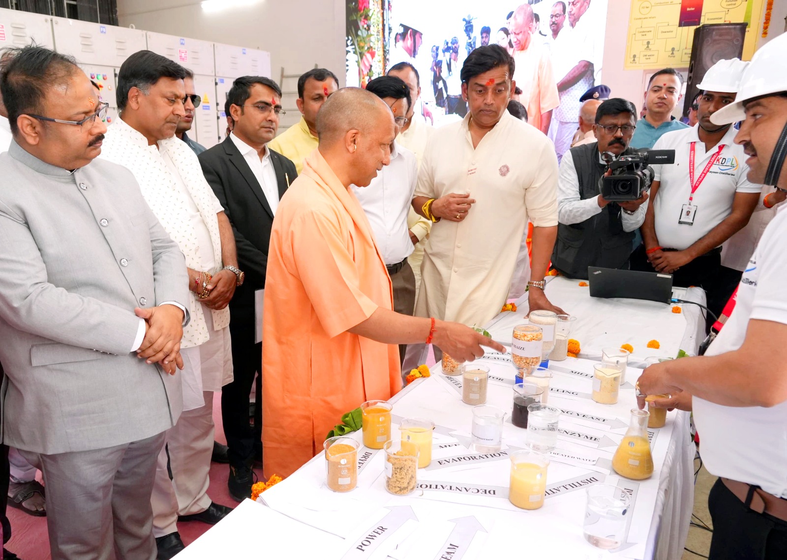 गोरखपुर के सहजनवां में मुख्यमंत्री ने नए इथनॉल प्लांट का किया उद्घाटन* गोरखपुर के सहजनवां में मुख्यमंत्री ने नए इथनॉल प्लांट का किया उद्घाटन*