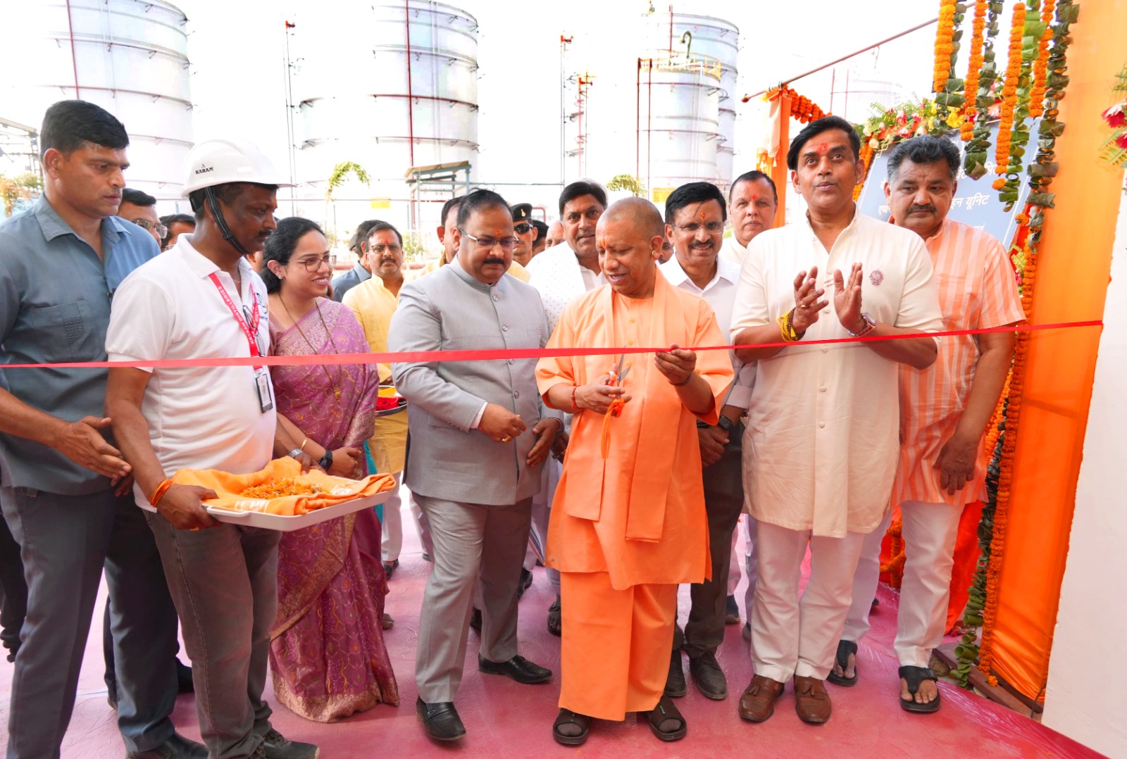 गोरखपुर के सहजनवां में मुख्यमंत्री ने नए इथनॉल प्लांट का किया उद्घाटन* गोरखपुर के सहजनवां में मुख्यमंत्री ने नए इथनॉल प्लांट का किया उद्घाटन*