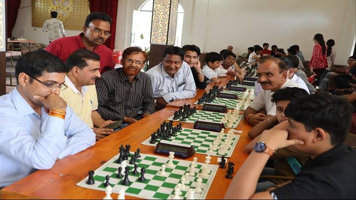 जिला शतरंज संघ द्वारा ओपन शतरंज प्रतियोगिता आयोजित जिला शतरंज संघ द्वारा ओपन शतरंज प्रतियोगिता आयोजित