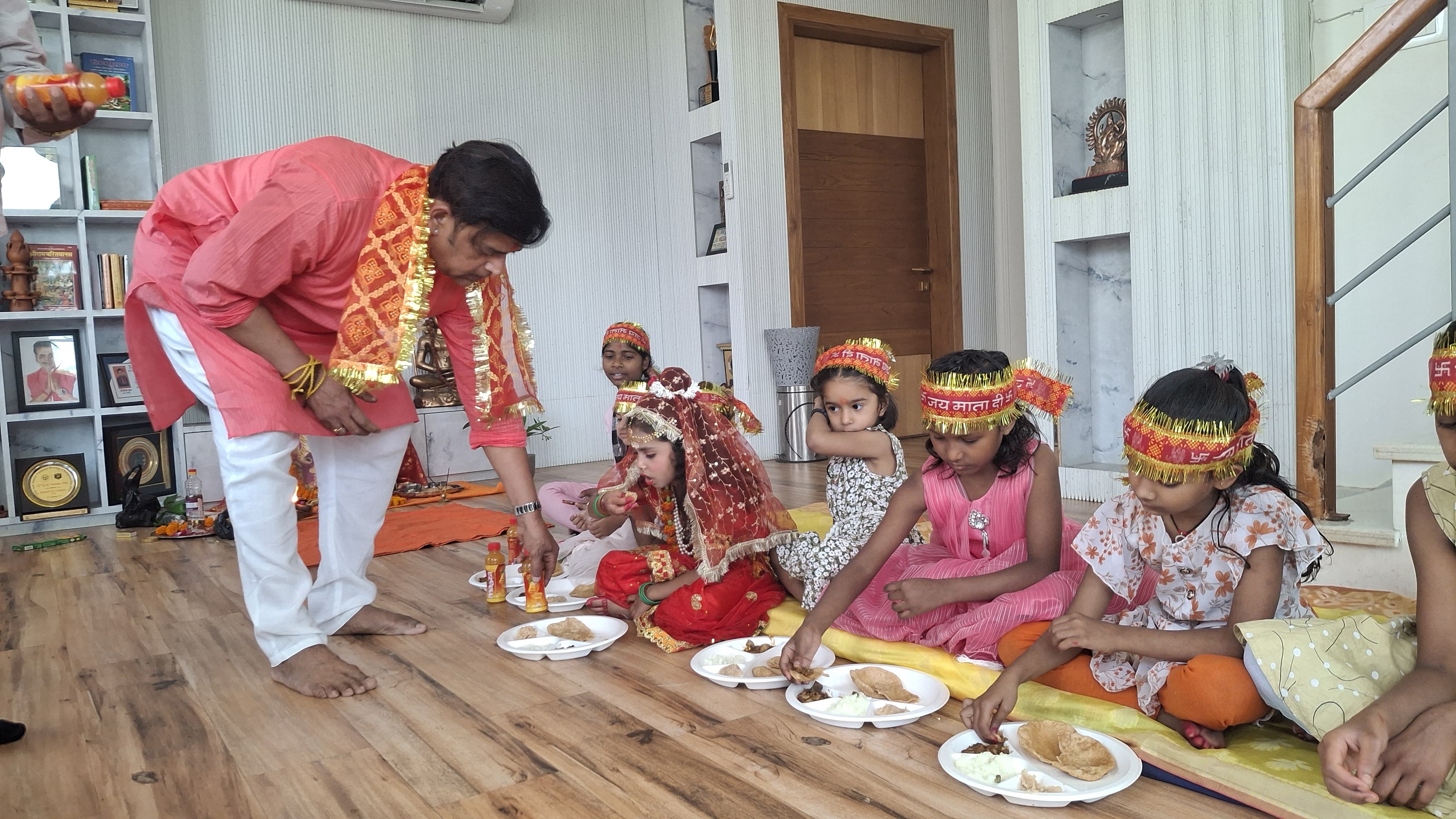 *पीएम मोदी और सीएम योगी के नेतृत्व में “रामराज्य” की अवधारणा हो रही साकार – रवि किशन* *पीएम मोदी और सीएम योगी के नेतृत्व में “रामराज्य” की अवधारणा हो रही साकार – रवि किशन*
