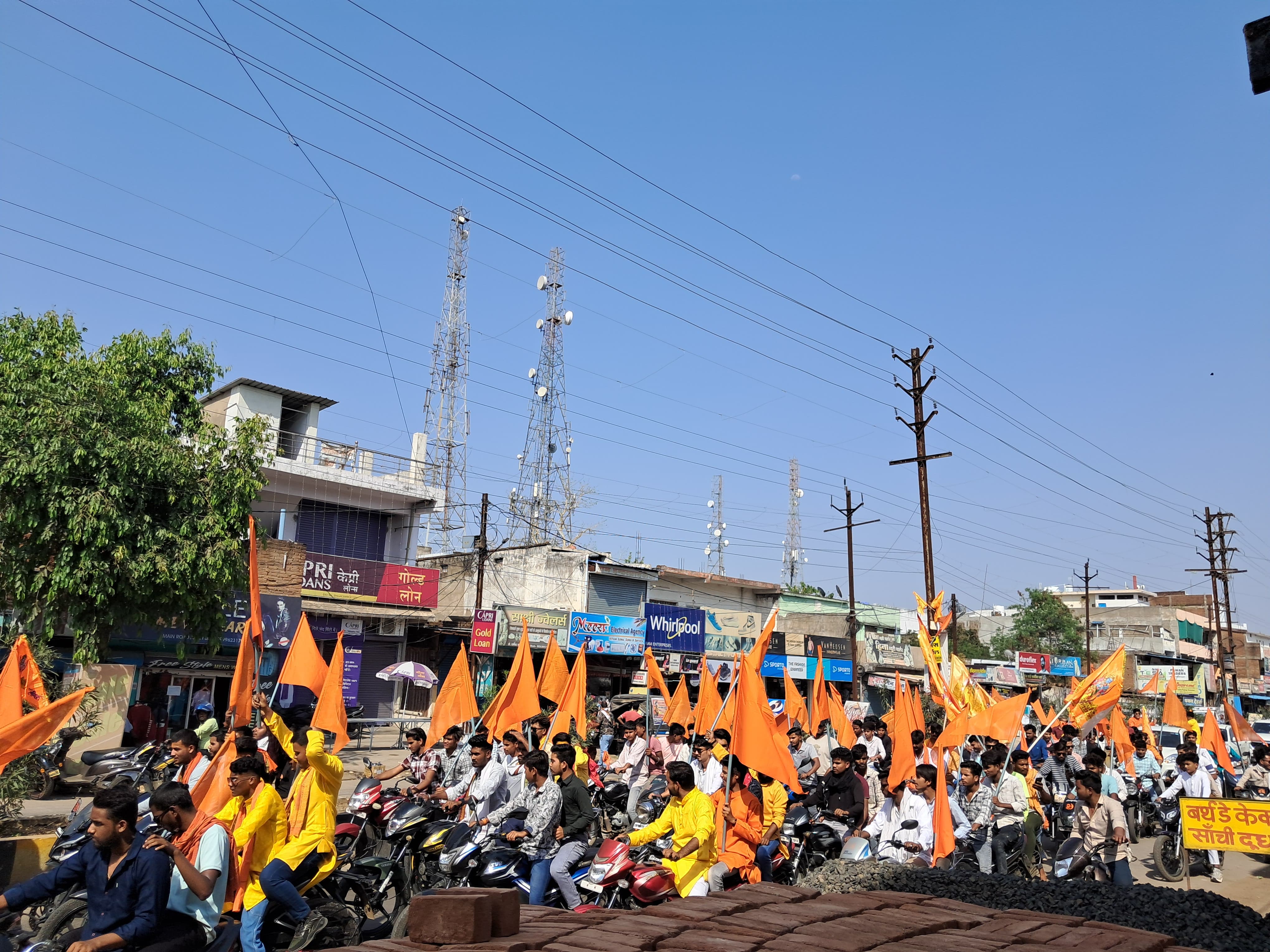 युवाओं की बाइक रैली युवाओं की बाइक रैली