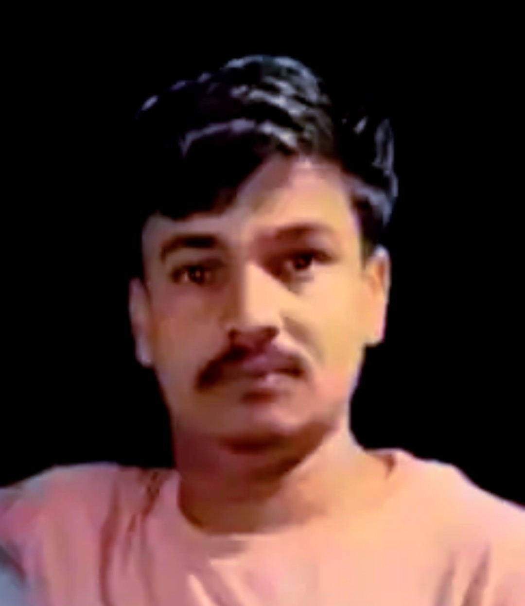 मृतक कर्ण की फाइल फोटो मृतक कर्ण की फाइल फोटो