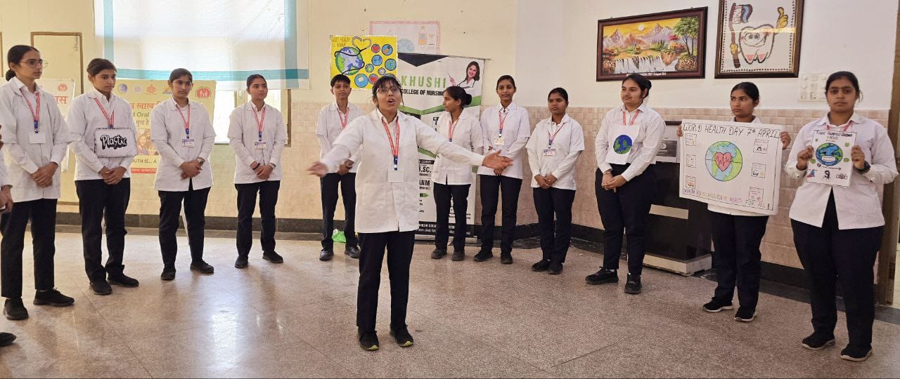 नाटक प्रस्तुत करते हुए बच्चे। नाटक प्रस्तुत करते हुए बच्चे।