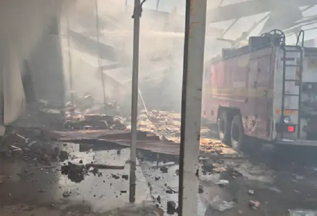 सोशल मीडिया से ली गई हादसे के बाद की तस्वीर सोशल मीडिया से ली गई हादसे के बाद की तस्वीर