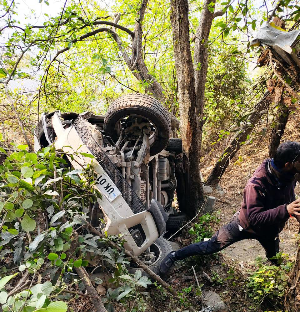 दुर्घटनाग्रस्त वाहन दुर्घटनाग्रस्त वाहन