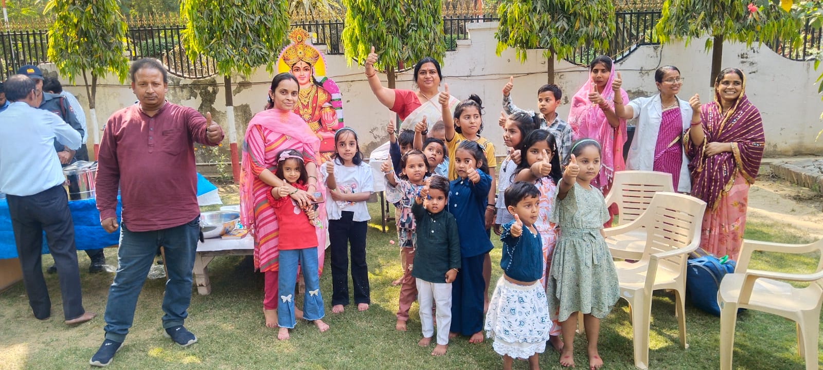 स्वर्णप्राशन संस्कार विधा बच्चों के रोग प्रतिरोधक क्षमता बढ़ाने में काफी कारगर स्वर्णप्राशन संस्कार विधा बच्चों के रोग प्रतिरोधक क्षमता बढ़ाने में काफी कारगर
