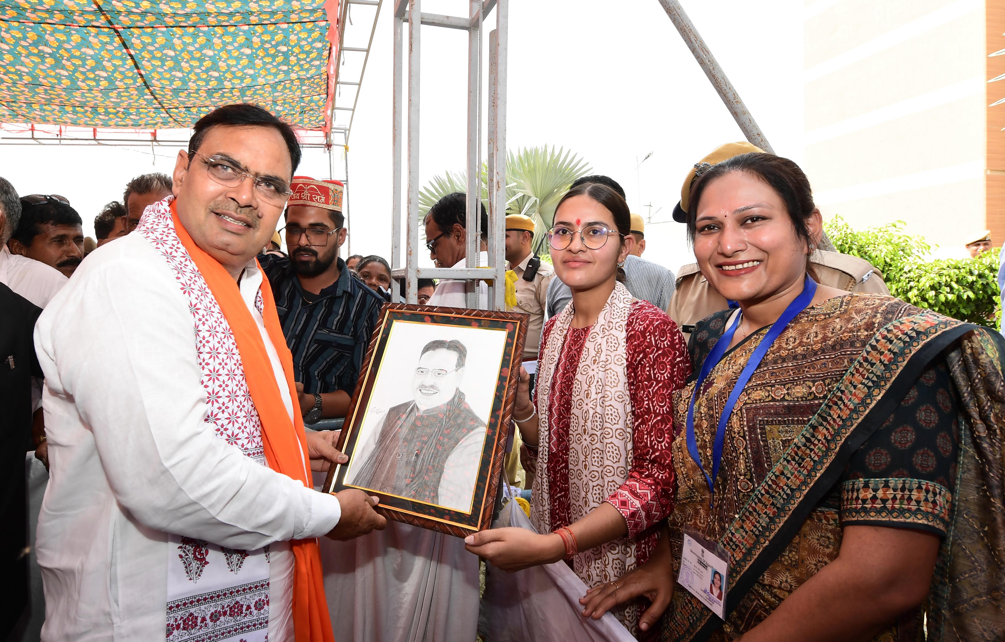 मुख्यमंत्री भजनलाल शर्मा गंगानगर में जनसुनवाई करते हुए मुख्यमंत्री भजनलाल शर्मा गंगानगर में जनसुनवाई करते हुए
