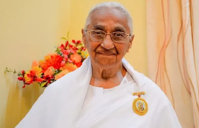 ब्रह्माकुमारी ईश्वरीय विश्वविद्यालय की प्रमुख और वरिष्ठ आध्यात्मिक साधिका राजयोगिनी दादी रतनमोहिनी ( फाइल फोटो)
