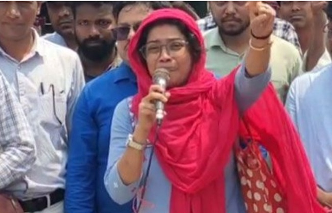 नौकरी वापस पाने के लिए विरोध प्रदर्शन नौकरी वापस पाने के लिए विरोध प्रदर्शन