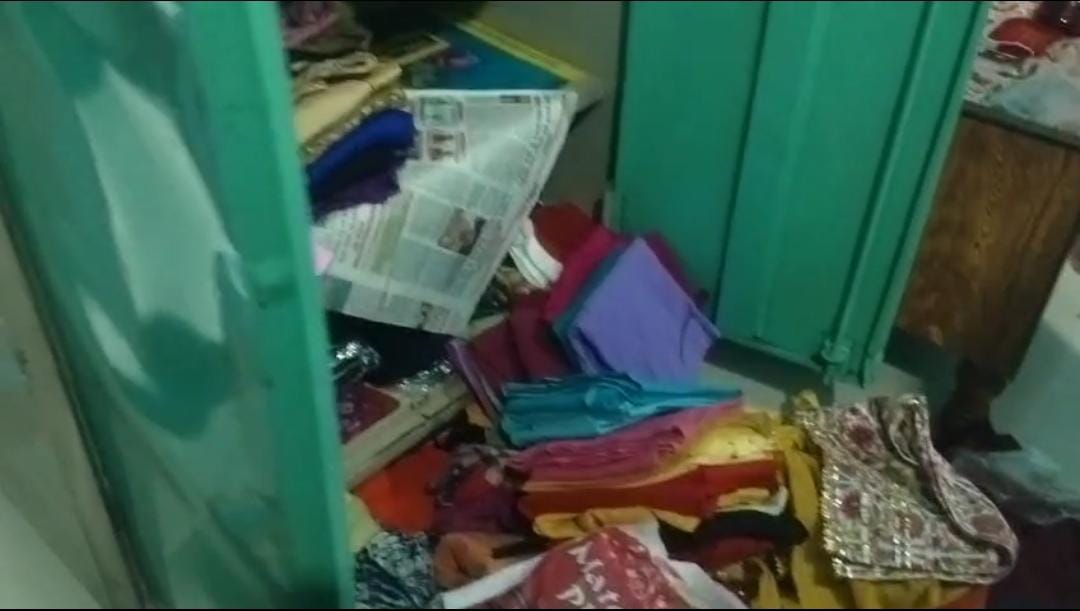 कोरबा : जिले के महाराणा प्रताप नगर में सनसनीखेज चोरी कोरबा : जिले के महाराणा प्रताप नगर में सनसनीखेज चोरी