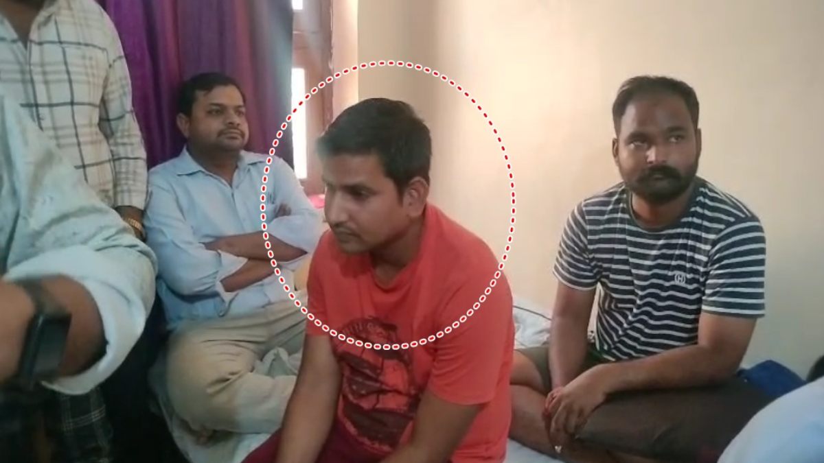 खाद्य विभाग का अधिकारी 10 हजार रूपये की रिश्वत लेते गिरफ्तार खाद्य विभाग का अधिकारी 10 हजार रूपये की रिश्वत लेते गिरफ्तार