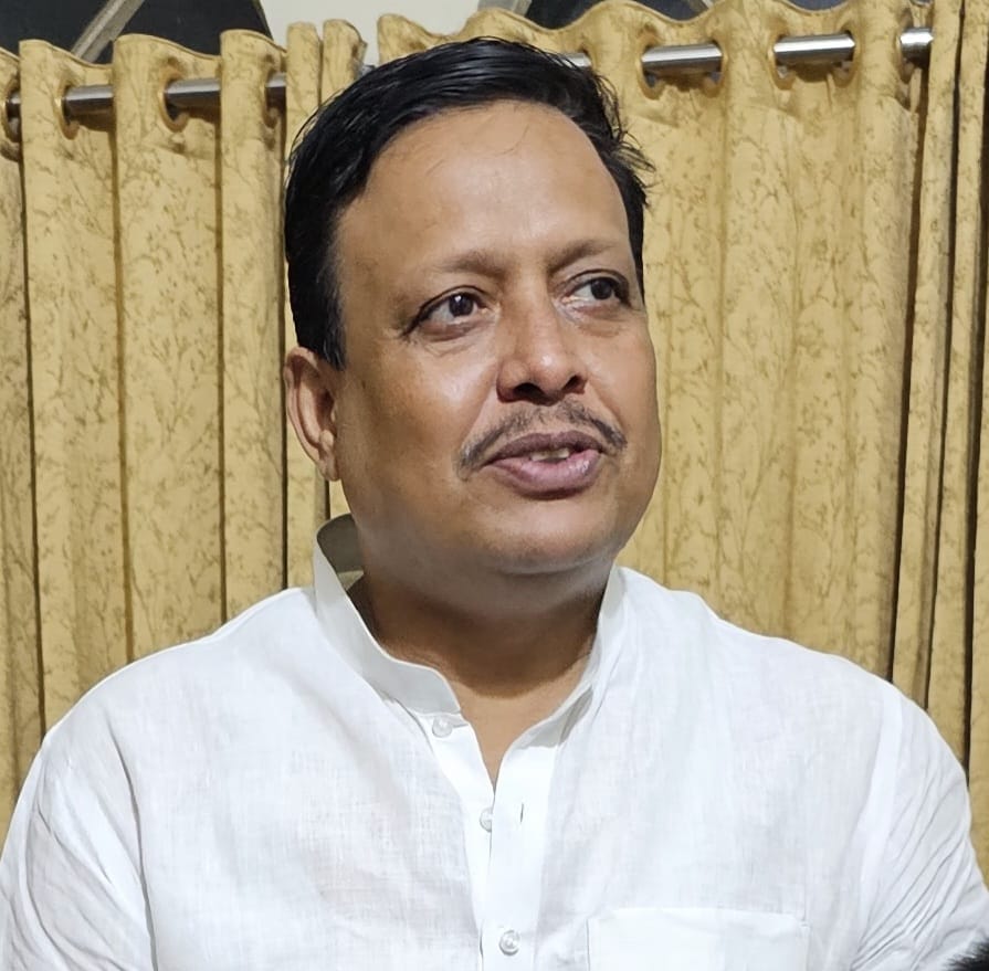 डॉ चक्रपाणि हिमांशु डॉ चक्रपाणि हिमांशु