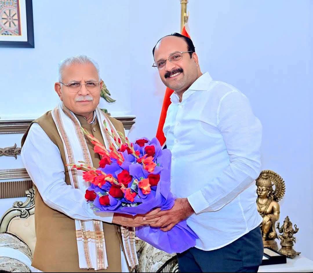 हरियाणा ओलंपिक एसाेसएिशन के अध्यक्ष मीनू बैनीवाल केंद्रीय मंत्री मनाेहर लाल से मुलाकात करते हुए हरियाणा ओलंपिक एसाेसएिशन के अध्यक्ष मीनू बैनीवाल केंद्रीय मंत्री मनाेहर लाल से मुलाकात करते हुए