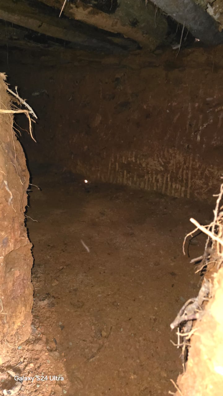 नक्सली बंकर की तस्वीर नक्सली बंकर की तस्वीर
