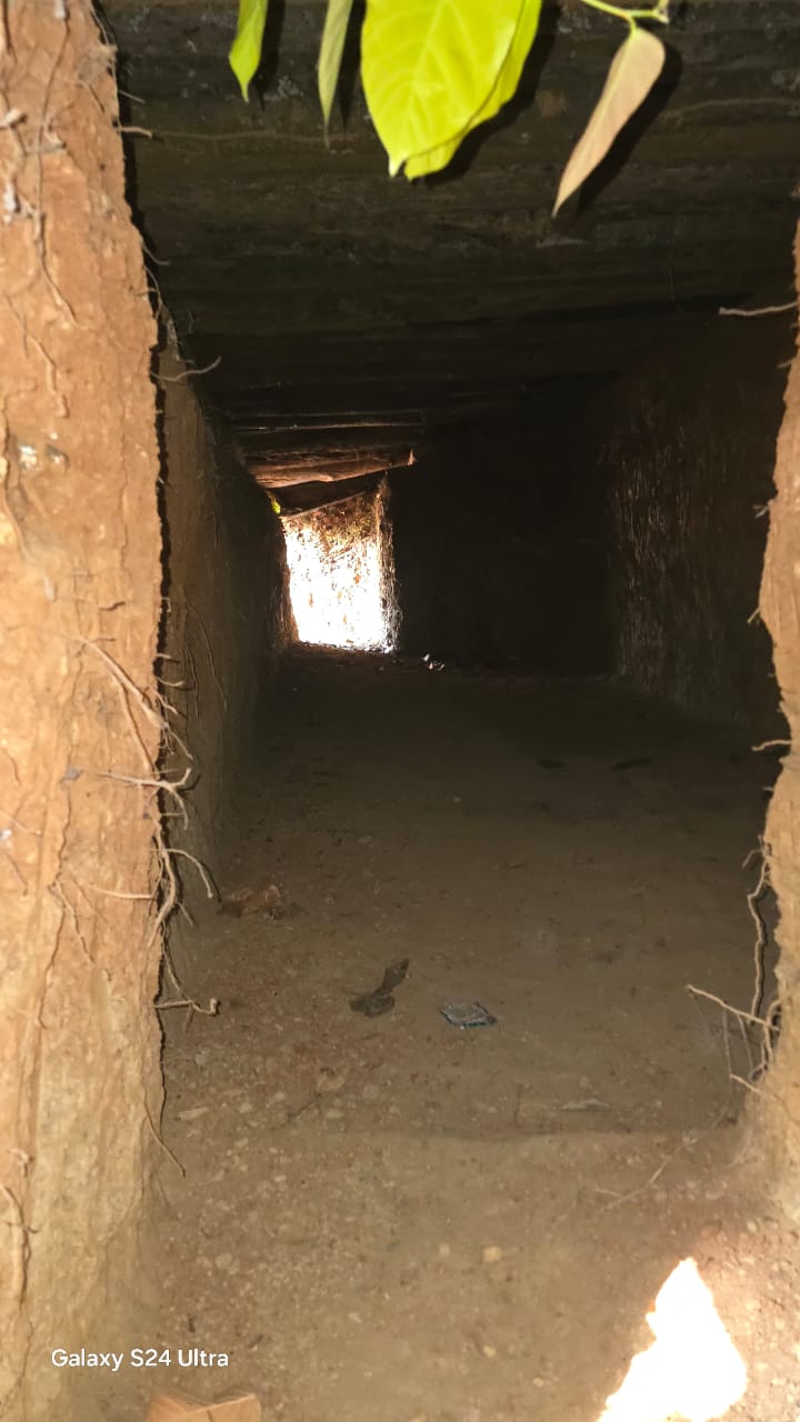 नक्सली बंकर की तस्वीर नक्सली बंकर की तस्वीर