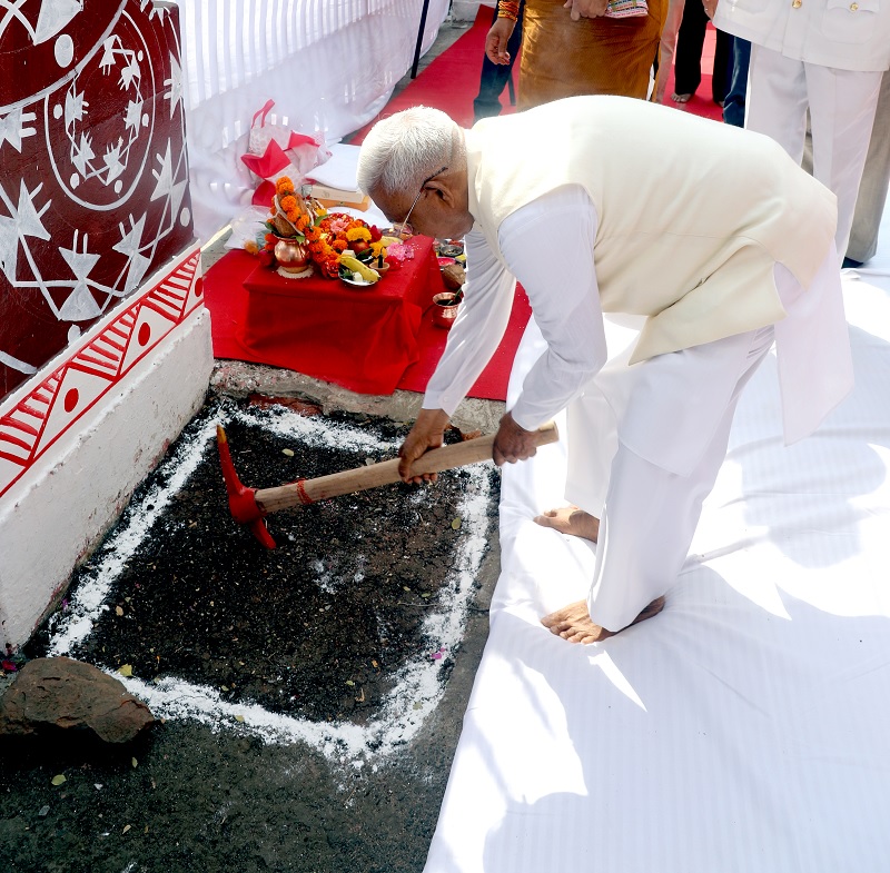 राज्यपाल मंगुभाई पटेल ने सुदृढ़ीकरण कार्य का किया शुभारंभ राज्यपाल मंगुभाई पटेल ने सुदृढ़ीकरण कार्य का किया शुभारंभ