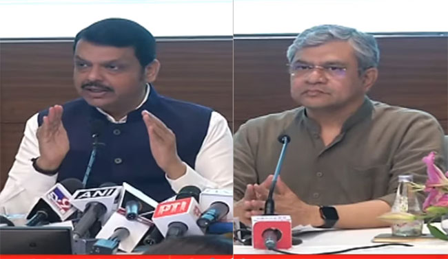 फोटो: मुंबई में संयुक्त पत्रकार वार्ता को संबोधित करते हुए रेलवे मंत्री अश्विनी वैष्णव और मुख्यमंत्री देवेंद्र फडणवीस फोटो: मुंबई में संयुक्त पत्रकार वार्ता को संबोधित करते हुए रेलवे मंत्री अश्विनी वैष्णव और मुख्यमंत्री देवेंद्र फडणवीस