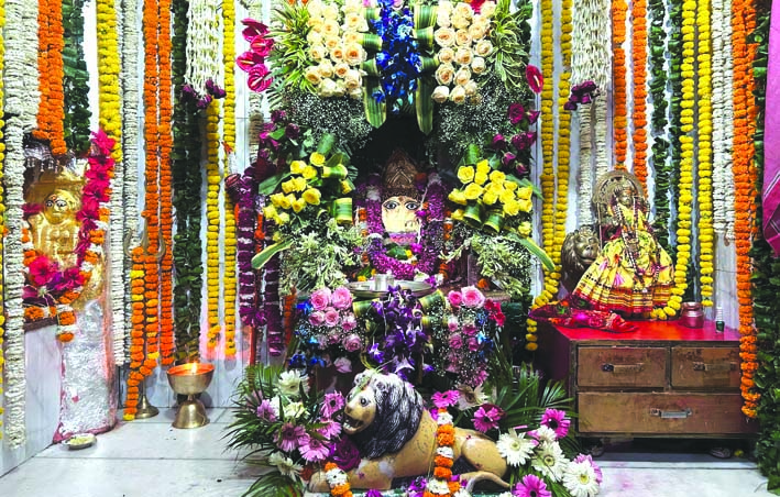 चण्डी चौदस पर सजा मां चंडी मंदिर चण्डी चौदस पर सजा मां चंडी मंदिर
