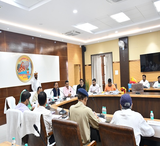 प्रयागराज में विधायी समाधिकार समिति बैठक का छाया चित्र प्रयागराज में विधायी समाधिकार समिति बैठक का छाया चित्र