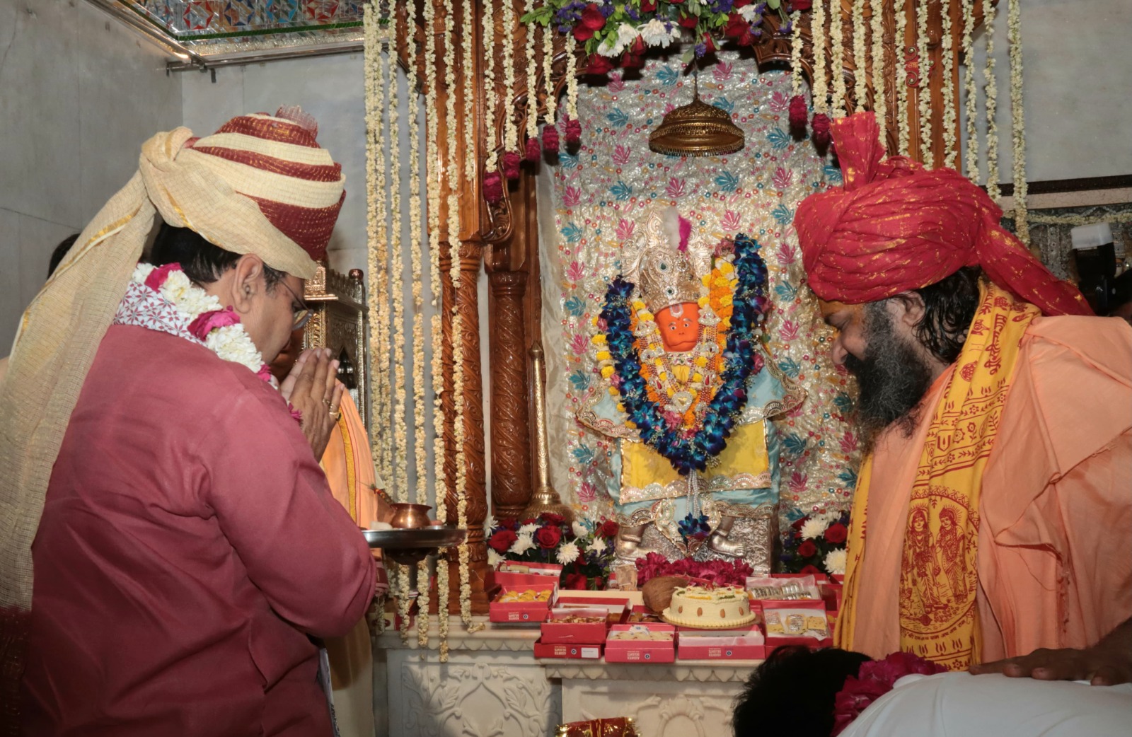 श्री हनुमान जन्मोत्सव:मुख्यमंत्री श्री भजनलाल शर्मा ने श्री सिद्धेश्वर हनुमान मंदिर में किए दर्शन श्री हनुमान जन्मोत्सव:मुख्यमंत्री श्री भजनलाल शर्मा ने श्री सिद्धेश्वर हनुमान मंदिर में किए दर्शन