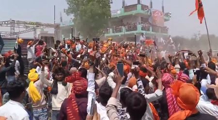 करणी सेना का उग्र प्रर्दशन करणी सेना का उग्र प्रर्दशन