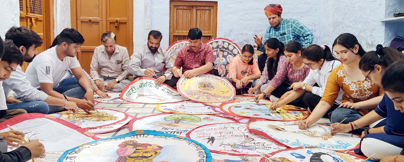 बीकानेर स्थापना दिवस कार्यक्रम आयोजनों की शृंखला : सात दिवसीय ‘उछब थरपणा’ का हुआ आगाज बीकानेर स्थापना दिवस कार्यक्रम आयोजनों की शृंखला : सात दिवसीय ‘उछब थरपणा’ का हुआ आगाज