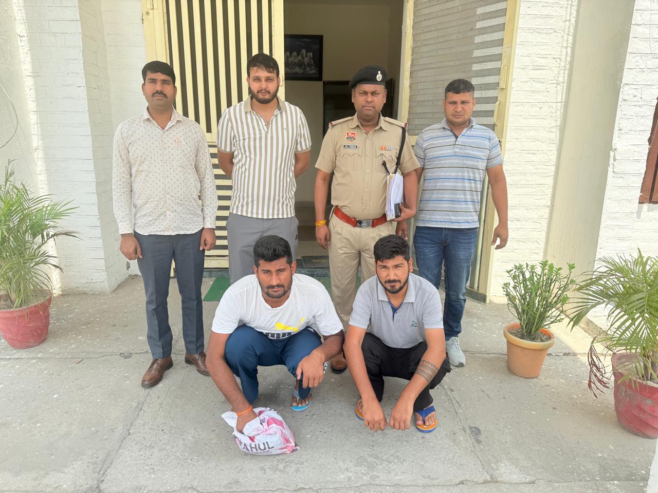 हिमाचल से गिरफ्तार चरस तस्करी में सप्लायर रवि पुलिस गिरफ्त में हिमाचल से गिरफ्तार चरस तस्करी में सप्लायर रवि पुलिस गिरफ्त में