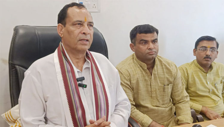 सोनीपत: भाजपा हरियाणा के प्रदेशाध्यक्ष मोहनलाल बडौली पत्रकार वार्ता में बोलते हुए।