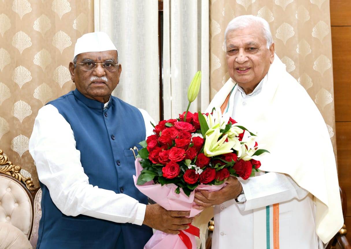 राज्यपाल बागडे से बिहार के राज्यपाल आरिफ मोहम्मद खान की शिष्टाचार भेंट राज्यपाल बागडे से बिहार के राज्यपाल आरिफ मोहम्मद खान की शिष्टाचार भेंट