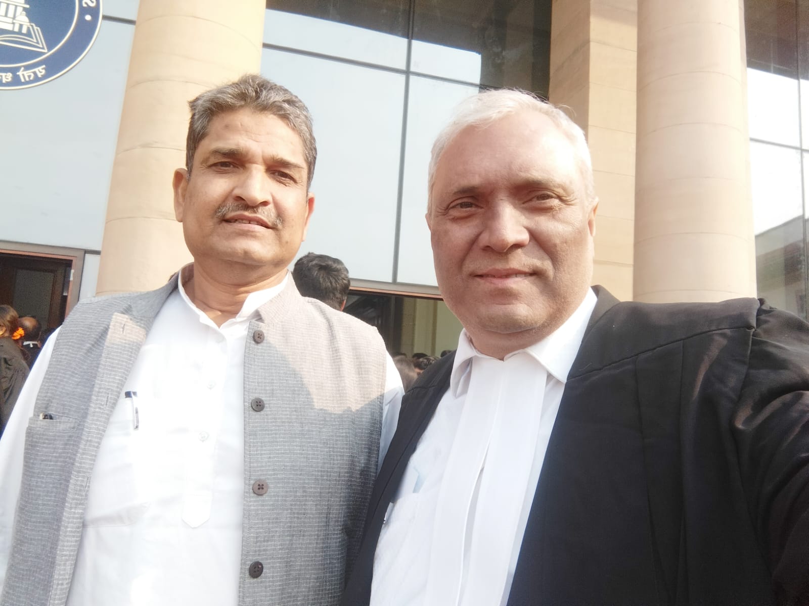 याचिकाकर्ता के साथ ज्योति सिंह याचिकाकर्ता के साथ ज्योति सिंह