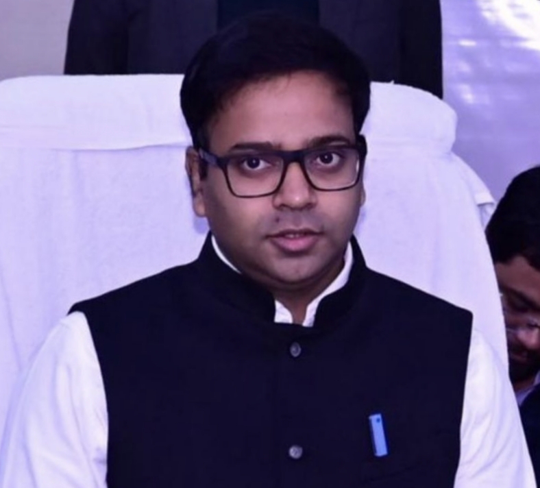 जिलाधिकारी रमेश रंजन जिलाधिकारी रमेश रंजन