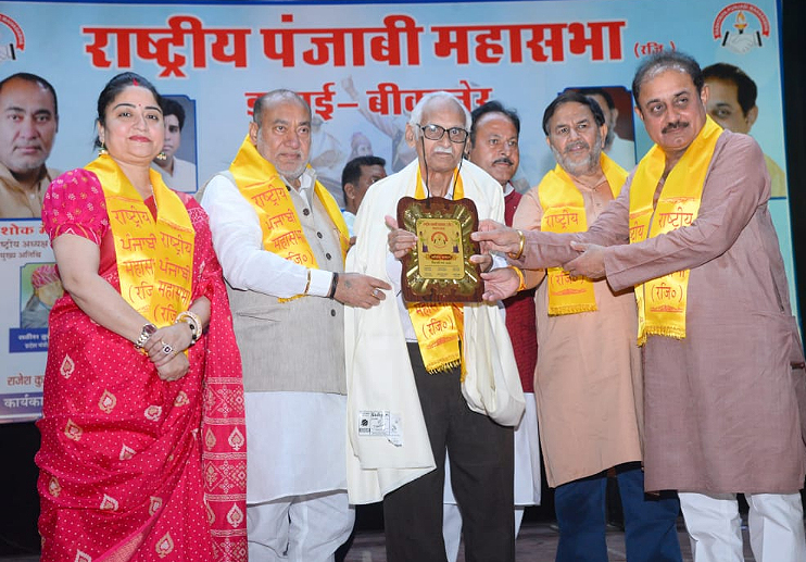 बहादुर और दूरदर्शी कौम है पंजाबी समुदाय, देश की आन-बान-शान के लिए दीं कुर्बानियां : अशोक मेहता बहादुर और दूरदर्शी कौम है पंजाबी समुदाय, देश की आन-बान-शान के लिए दीं कुर्बानियां : अशोक मेहता