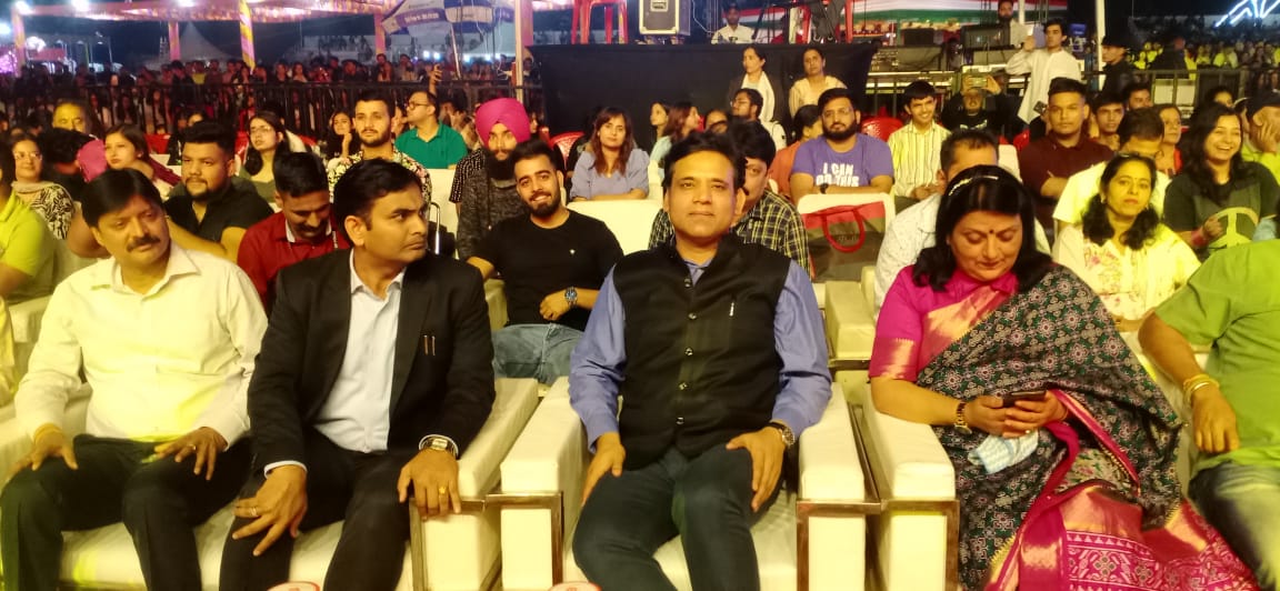 कांगड़ा वैली कार्निवल की दूसरी सांस्कृतिक संध्या में मौजूद पर्यटन निगम के अध्यक्ष आरएस बाली।
