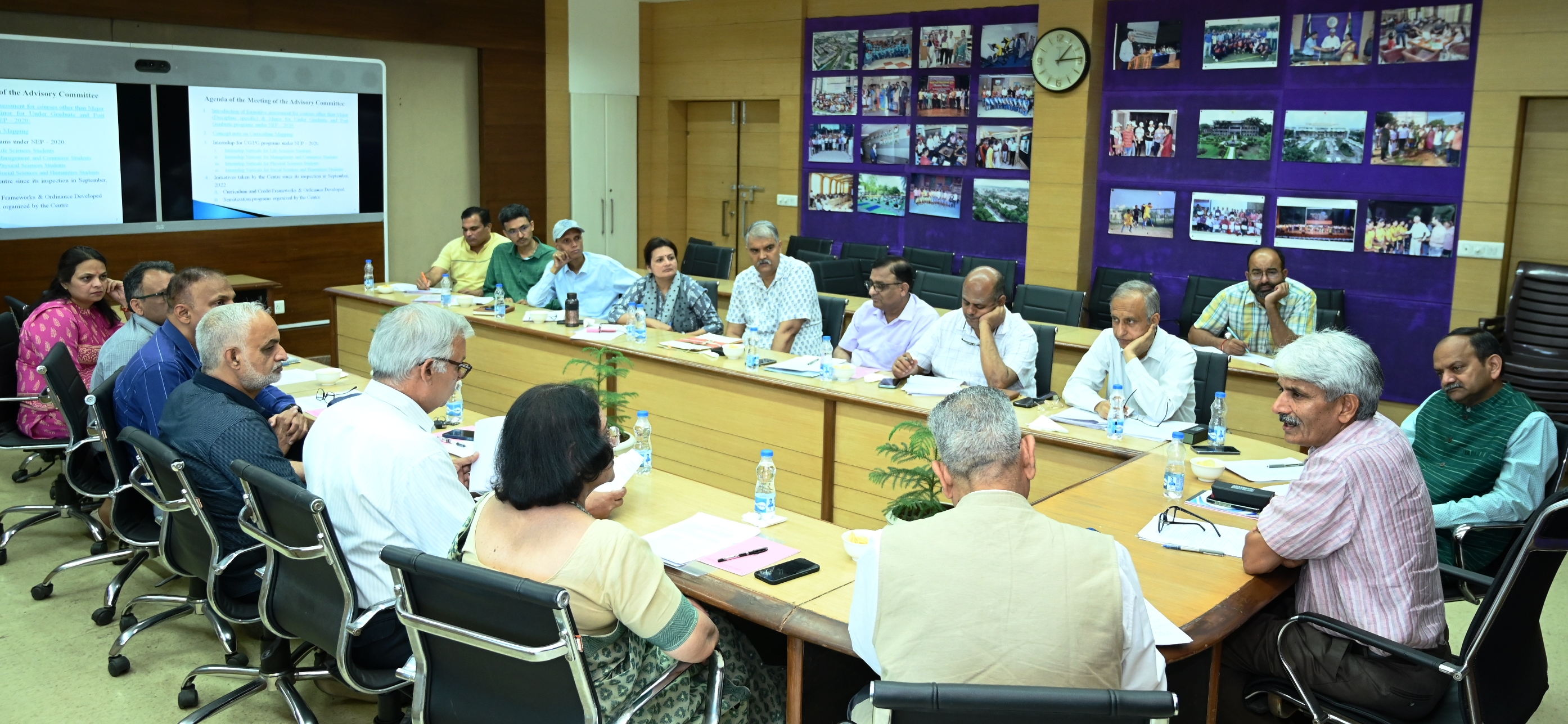 फोटो कैप्शनः कुलपति कार्यालय में आयोजित सेंटर फॉर करिकुलम डिजाइन एंड डेवलपमेंट की एडवाइजरी कमेटी की बैठक करते अधिकारी। ------- फोटो कैप्शनः कुलपति कार्यालय में आयोजित सेंटर फॉर करिकुलम डिजाइन एंड डेवलपमेंट की एडवाइजरी कमेटी की बैठक करते अधिकारी। -------