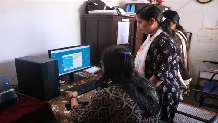 बालाघाटः कलेक्टरेट की आवक जावक शाखा का कामकाज ई-ऑफिस से हुआ प्रारम्भ बालाघाटः कलेक्टरेट की आवक जावक शाखा का कामकाज ई-ऑफिस से हुआ प्रारम्भ
