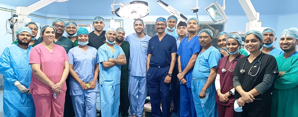 डॉक्टरों की टीम डॉक्टरों की टीम