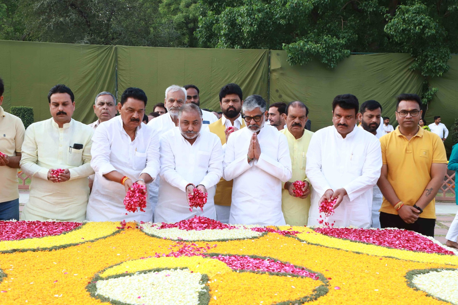 जयंती पर याद किए गए स्व चंद्रशेखर जयंती पर याद किए गए स्व चंद्रशेखर