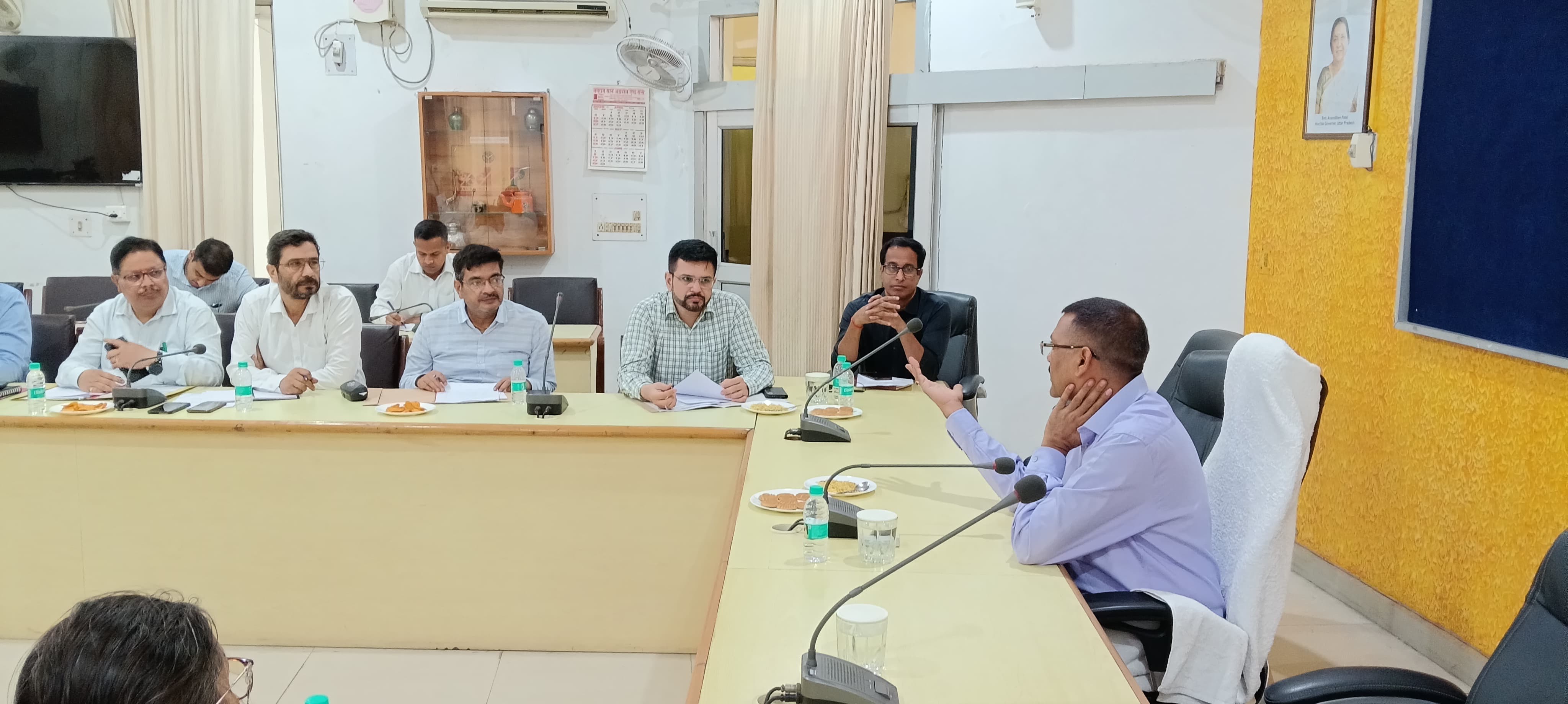 मंडलायुक्त आंजनेय कुमार सिंह की अध्यक्षता में हवाई क्षेत्र पर्यावरण प्रबंध समिति की बैठक संपन्न