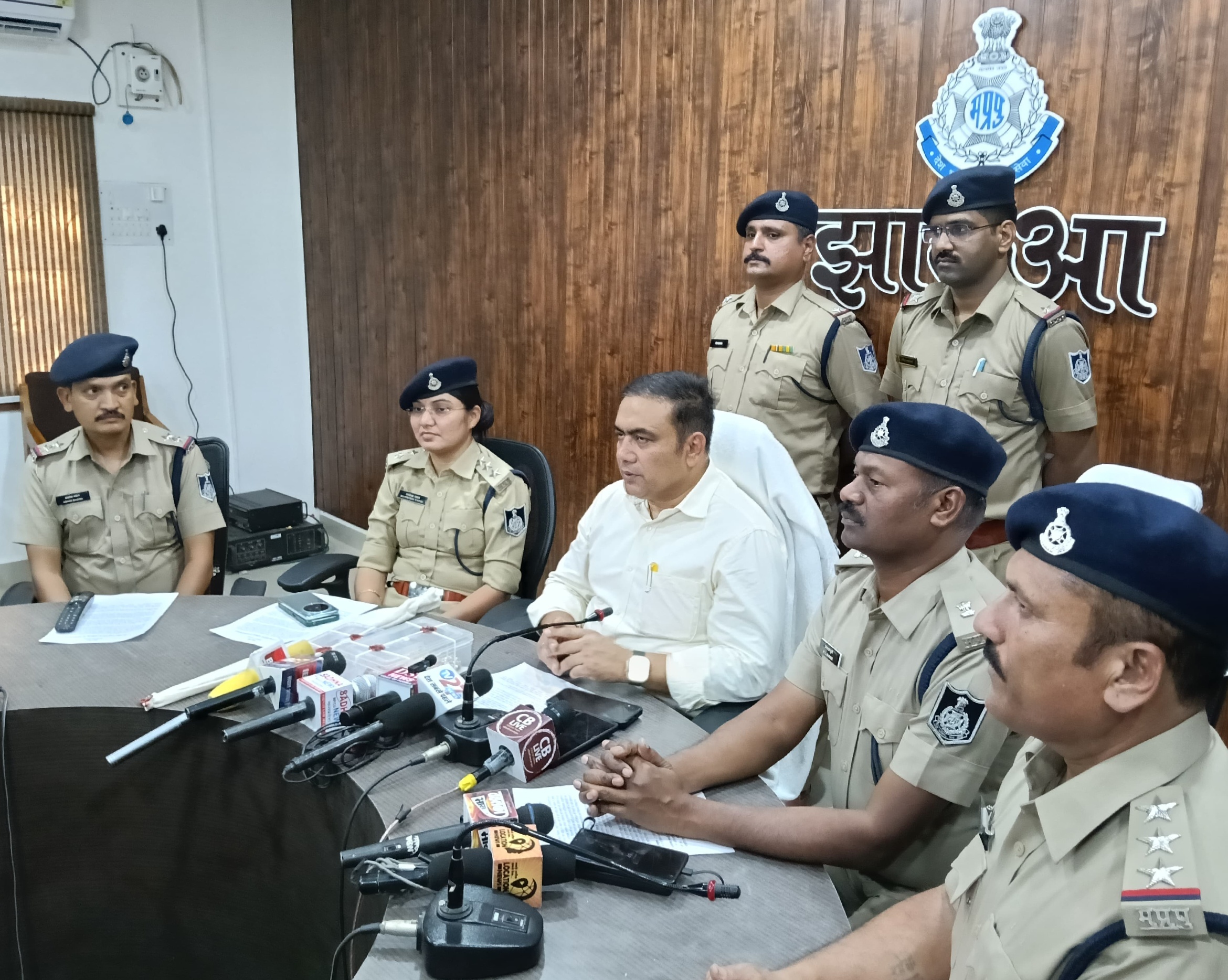 एसपी झाबुआ एसपी झाबुआ