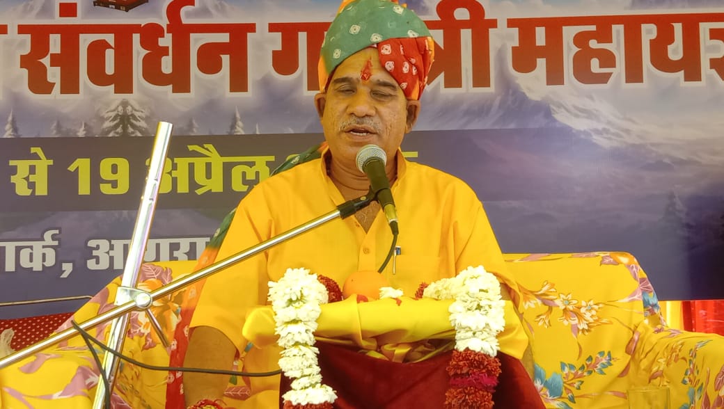 24 कुंडीय गायत्री महायज्ञ शुरू:महामारियों से बचने का यज्ञ एक सामूहिक उपाय है यज्ञ
