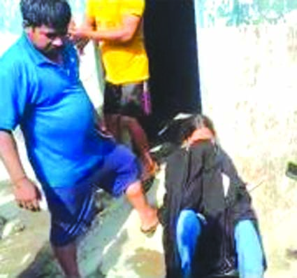 रूड़की गंगनहर से बचायी गई महिला रूड़की गंगनहर से बचायी गई महिला