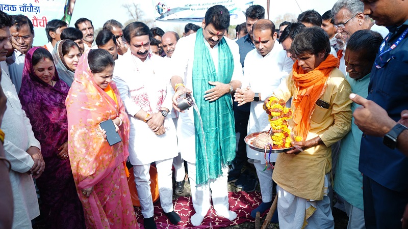 जल गंगा संवर्धन अभियान के अंतर्गत तालाब गहरीकरण में सहभागिता जल गंगा संवर्धन अभियान के अंतर्गत तालाब गहरीकरण में सहभागिता