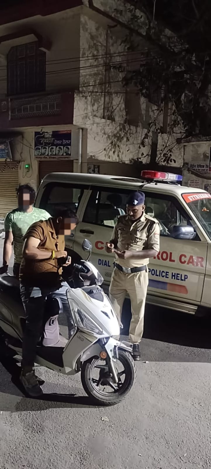 शराब के नशे मिले 12 चालक, वाहन सीज शराब के नशे मिले 12 चालक, वाहन सीज