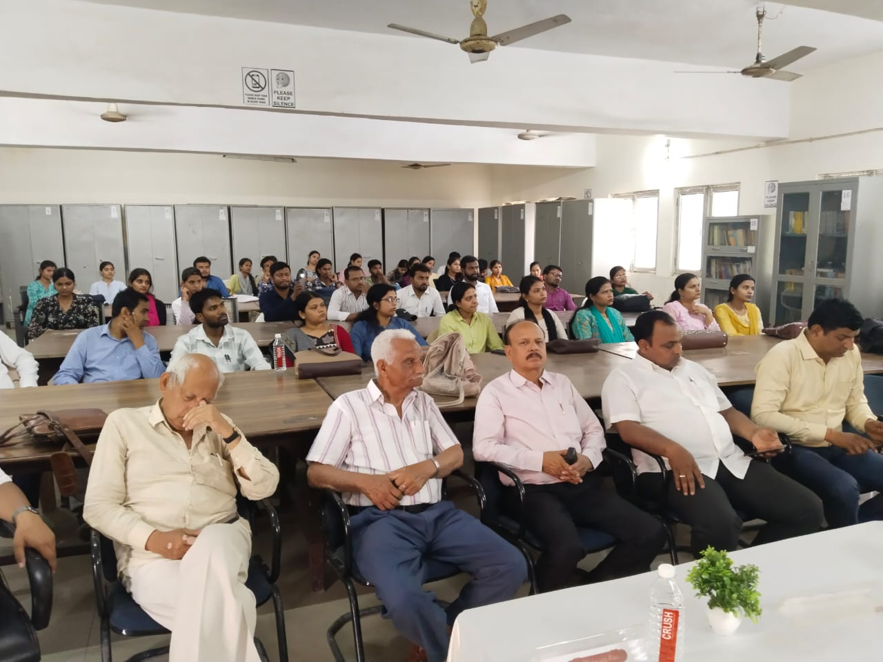 संवाद, भारतीय ज्ञान परंपरा की विरासत एवं जीवंतता का आधार: प्रोफेसर राजवंत राव*