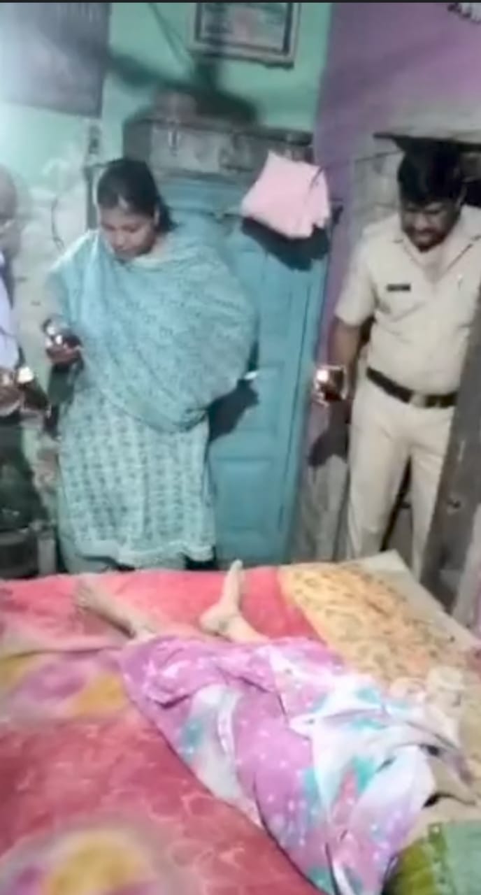 घोंटकर हत्या, बाली के साथ कान काट ले गए चोर घोंटकर हत्या, बाली के साथ कान काट ले गए चोर