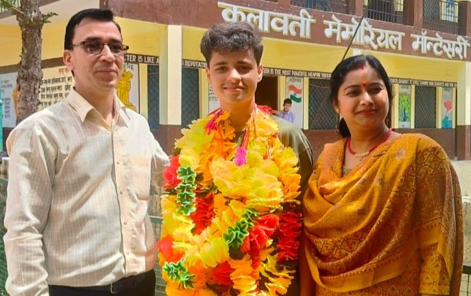 हाईस्कूल में ध्रुव व राधिका ने पाया मेरिट में स्थान हाईस्कूल में ध्रुव व राधिका ने पाया मेरिट में स्थान
