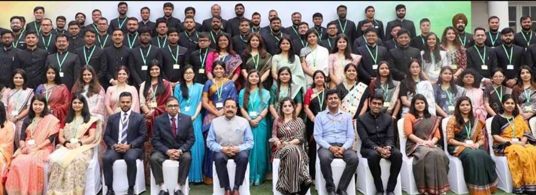 केंद्रीय मंत्री ने 2023 बैच के प्रशिक्षु आईएएस अधिकारियों के साथ वार्ता केंद्रीय मंत्री ने 2023 बैच के प्रशिक्षु आईएएस अधिकारियों के साथ वार्ता